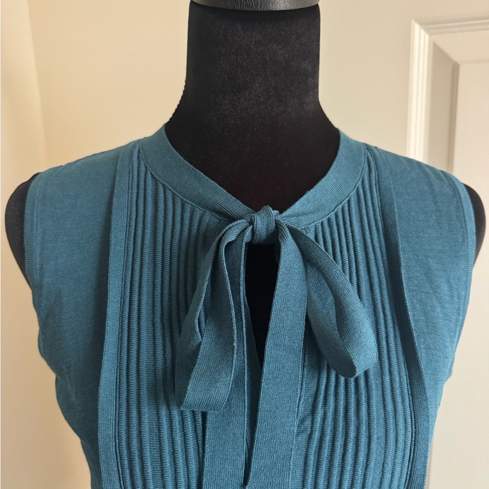 Talbots Blue Pleated Tie Neck Sleeveless Blouse Petites Size SP